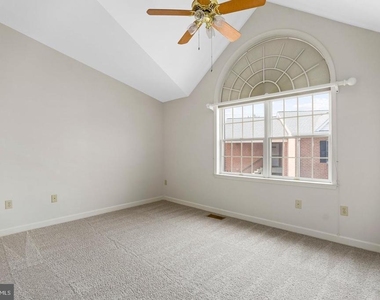 6908 Fairfax Drive - Photo Thumbnail 22