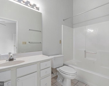 6908 Fairfax Drive - Photo Thumbnail 30