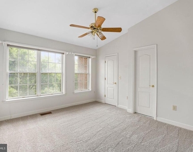 6908 Fairfax Drive - Photo Thumbnail 28