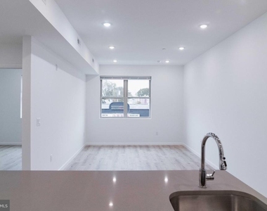 7248 Rising Sun Avenue - Photo Thumbnail 16
