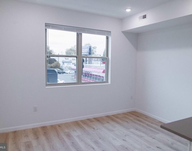 7248 Rising Sun Avenue - Photo Thumbnail 18