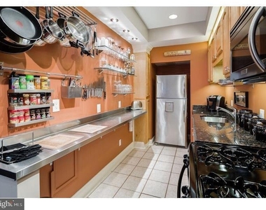 213 Christian Street - Photo Thumbnail 4