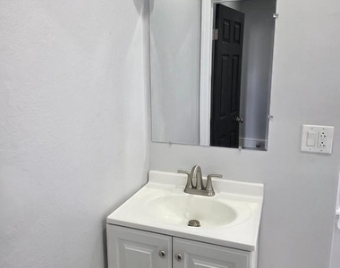 6428 W Girard Avenue - Photo Thumbnail 9