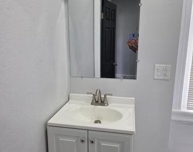 6428 W Girard Avenue - Photo Thumbnail 8