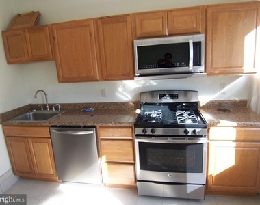 133 Jamestown Street - Photo Thumbnail 4