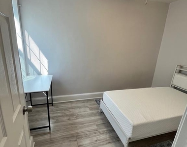 2048 N Darien Street - Photo Thumbnail 18