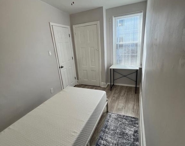 2048 N Darien Street - Photo Thumbnail 16