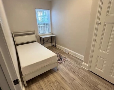 2048 N Darien Street - Photo Thumbnail 15