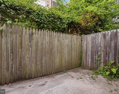 231 E Phil Ellena Street - Photo Thumbnail 5