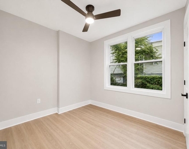 231 E Phil Ellena Street - Photo Thumbnail 12