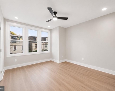 231 E Phil Ellena Street - Photo Thumbnail 7