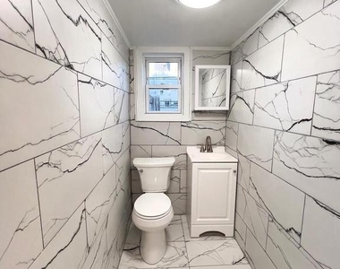 3217 Almond Street - Photo Thumbnail 6