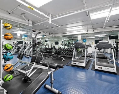 2101 Chestnut Street - Photo Thumbnail 19