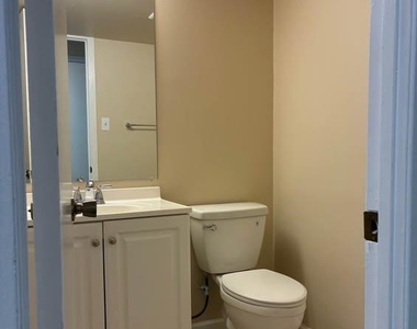 1701 Scotchbrook Drive - Photo Thumbnail 10