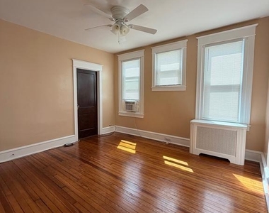 536 W Chew Avenue - Photo Thumbnail 16