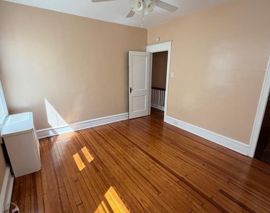 536 W Chew Avenue - Photo Thumbnail 17