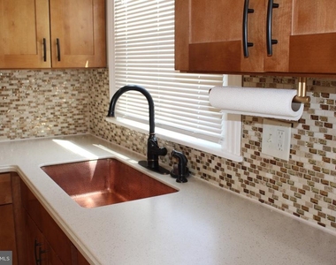 536 W Chew Avenue - Photo Thumbnail 11