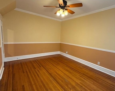 536 W Chew Avenue - Photo Thumbnail 6