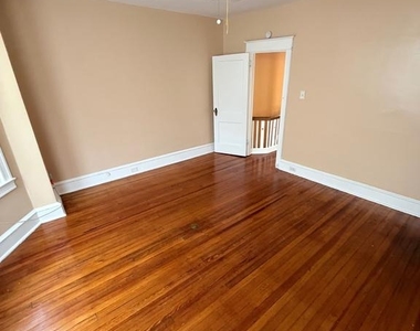 536 W Chew Avenue - Photo Thumbnail 23