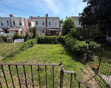 536 W Chew Avenue - Photo Thumbnail 14