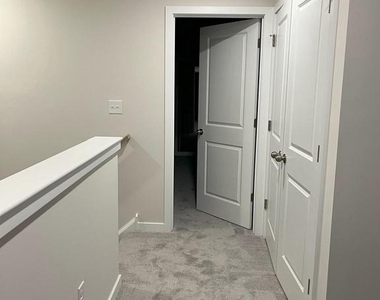 114 Continental Way - Photo Thumbnail 29