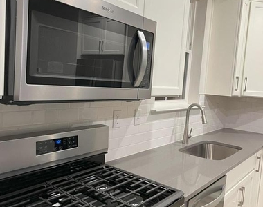114 Continental Way - Photo Thumbnail 15