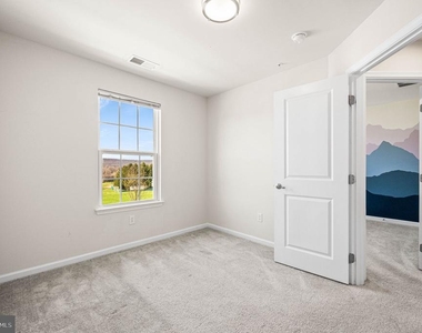 126 Cricket Drive - Photo Thumbnail 24