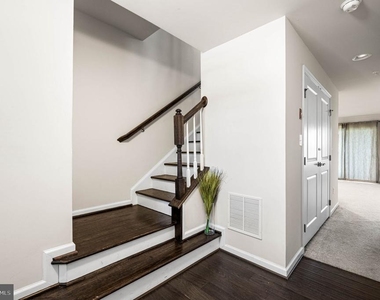 126 Cricket Drive - Photo Thumbnail 1