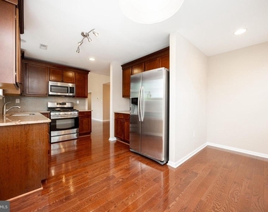 141 Stewarts Court - Photo Thumbnail 11
