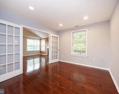 141 Stewarts Court - Photo Thumbnail 9