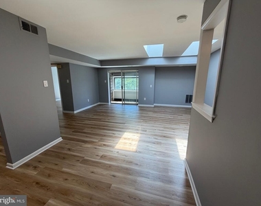 132 Leedom Way - Photo Thumbnail 7