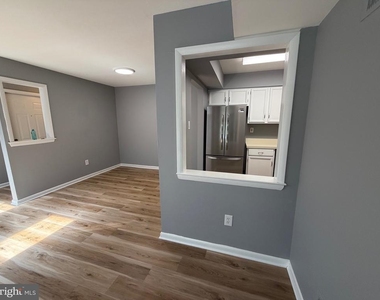 132 Leedom Way - Photo Thumbnail 5