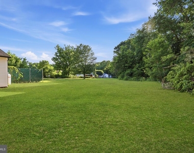 315 Westminster Avenue - Photo Thumbnail 40