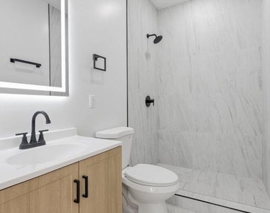 315 Westminster Avenue - Photo Thumbnail 17