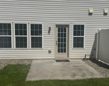 132 Sundance Drive - Photo Thumbnail 23