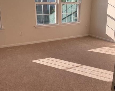 132 Sundance Drive - Photo Thumbnail 11