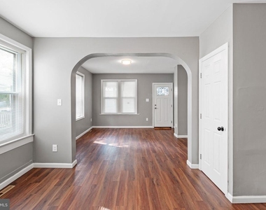 1344 Princeton Avenue - Photo Thumbnail 6