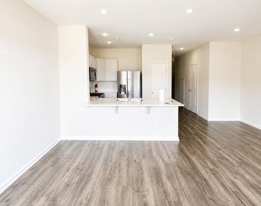 344 Mazzeo Drive - Photo Thumbnail 3