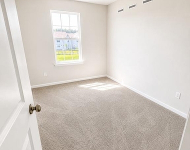 344 Mazzeo Drive - Photo Thumbnail 13
