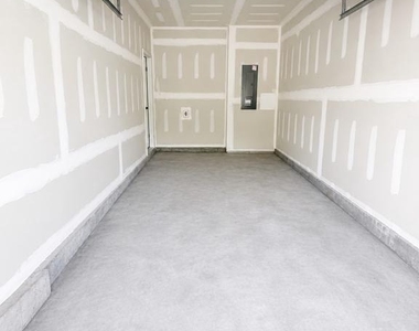 344 Mazzeo Drive - Photo Thumbnail 8
