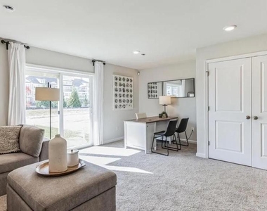 273 Macoun Way - Photo Thumbnail 20