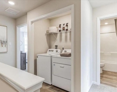 273 Macoun Way - Photo Thumbnail 11