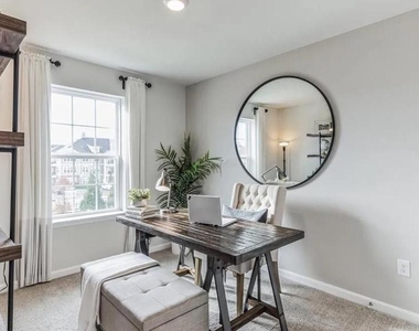 273 Macoun Way - Photo Thumbnail 17