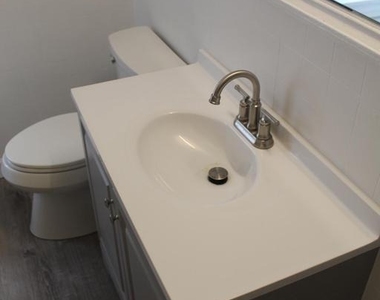 134 E Washington Street - Photo Thumbnail 13