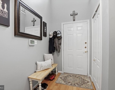 9944 Royal Commerce Place - Photo Thumbnail 2