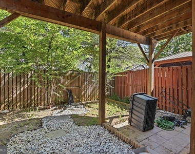 9944 Royal Commerce Place - Photo Thumbnail 28