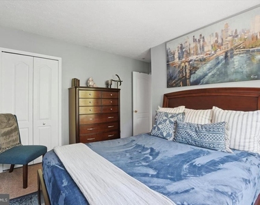9944 Royal Commerce Place - Photo Thumbnail 21