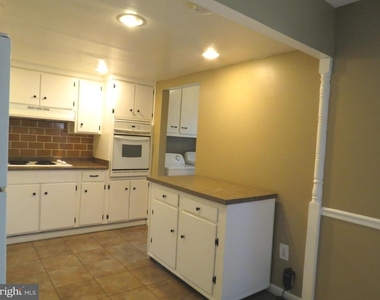 15310 Annapolis Road - Photo Thumbnail 7