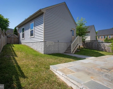 2515 Baileys Pond Road - Photo Thumbnail 3