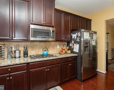 2515 Baileys Pond Road - Photo Thumbnail 12